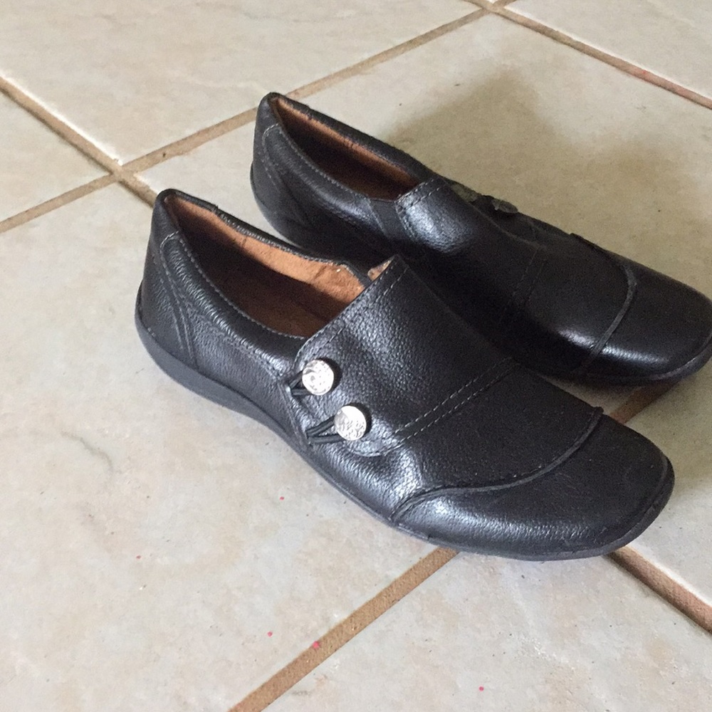Naturalized shoes